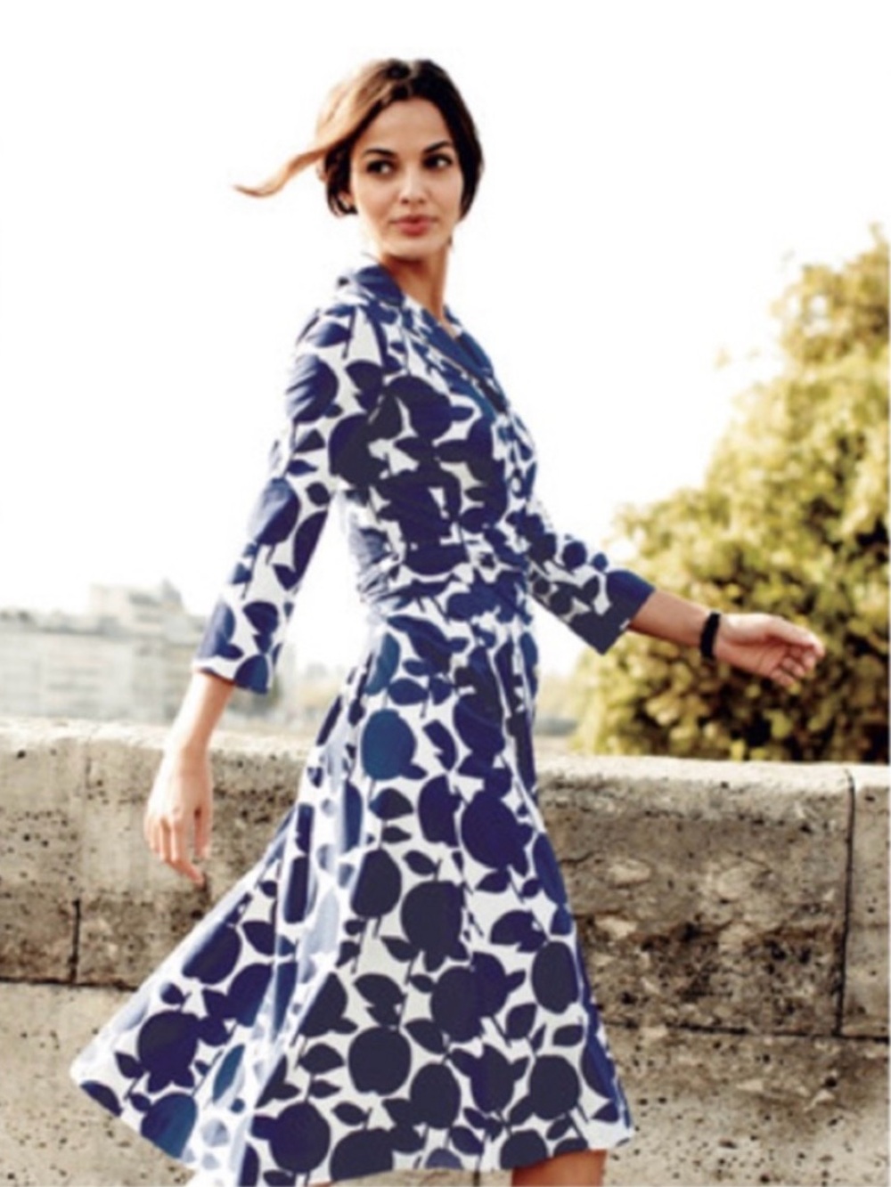 Boden Riviera Shirt Dress in size 4 tall Navy and White Floral Wrap Dress